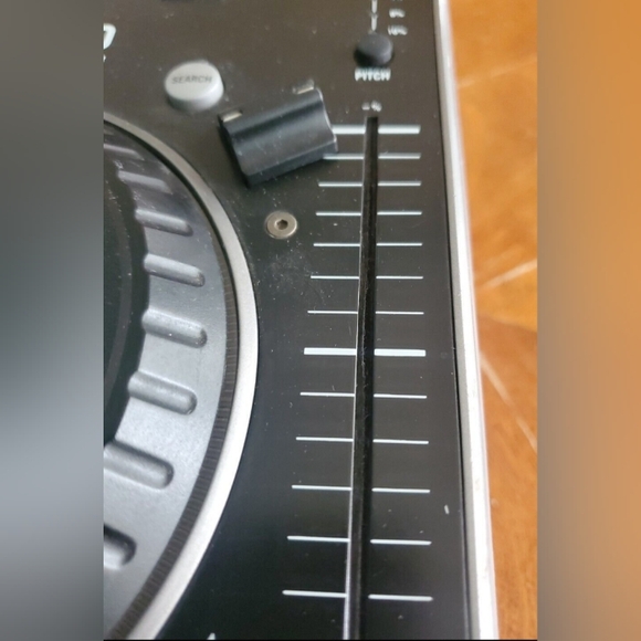 NUMARK DJ NDX200 Professional Tabletop CD PLAYER Mix LOOP Q Digital Audio READ - Picture 2 of 8